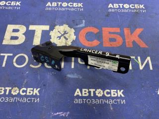 Петля капота правая Mitsubishi Lancer 2003-2007 новая Петля капота правая Mitsubishi Lancer 2003-2007