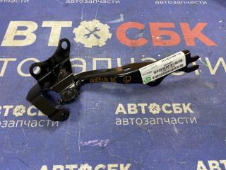 Петля капота левая Mazda Axela 2003-2009 новая Петля капота левая Mazda Axela 2003-2009