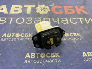 Замок двери багажника Nissan Serena 2010-2016