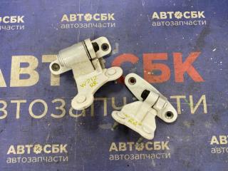 Запчасть петля дверная задняя правая Mercedes-Benz E-Class 2009-2016