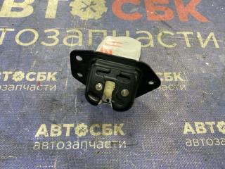 Запчасть замок двери багажника Nissan Tiida  2004-2014