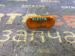 Запчасть повторитель в крыло Ford Fiesta