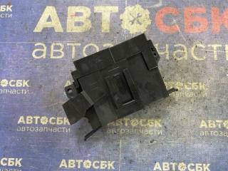 Запчасть блок предохранителей Nissan Serena