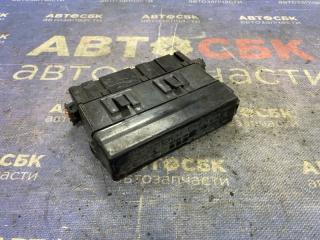 Запчасть блок предохранителей Nissan Tiida