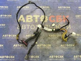 Запчасть коса  задняя правая Nissan Tiida  2004-2012