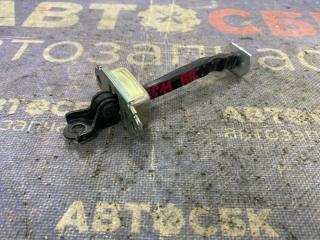 Запчасть ограничитель двери задний правый Nissan Tiida  2004-2012