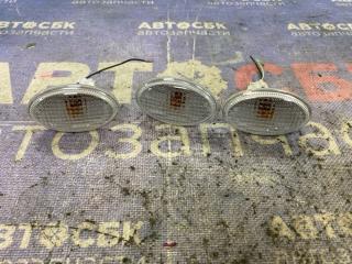 Запчасть повторитель в крыло передний Subaru Impreza