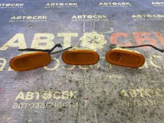 Фото запчасти повторитель в крыло Mitsubishi Colt контрактная запчасть Запчасть повторитель в крыло Mitsubishi Colt