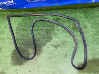 Запчасть уплотнитель двери передний левый Daihatsu Move 2006-2010