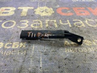 Запчасть крепление бампера переднее левое Nissan Tiida Latio 2004-2014