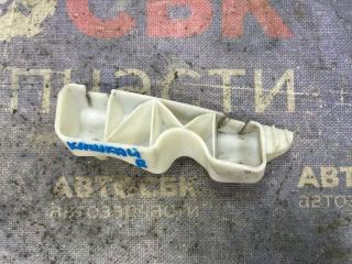 Запчасть крепление бампера переднее правое Nissan Dualis 2006-2010