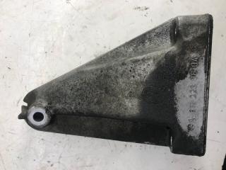 Фото запчасти кронштейн двигателя опорный MERCEDES-BENZ C-CLASS 2000 контрактная запчасть Запчасть кронштейн двигателя опорный MERCEDES-BENZ C-CLASS 2000