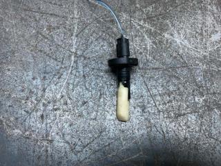 Фото запчасти датчик уровня жидкости омывателя MERCEDES-BENZ E-CLASS 2004 контрактная запчасть Запчасть датчик уровня жидкости омывателя MERCEDES-BENZ E-CLASS 2004