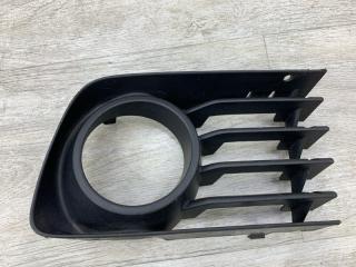 Фото запчасти накладка противотуманной фары передняя правая TOYOTA PRIUS HYBRID 2005 контрактная запчасть Запчасть накладка противотуманной фары передняя правая TOYOTA PRIUS HYBRID 2005