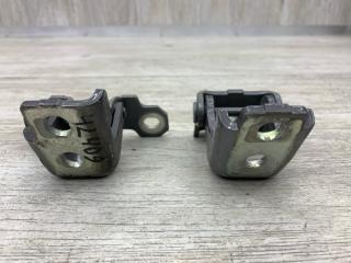 Запчасть петля двери задняя правая RENAULT MEGANE 2012