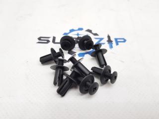 Запчасть клипса Subaru Impreza