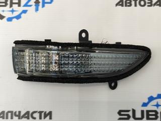 Повторитель поворотника в зеркало передний правый Subaru Impreza