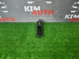 Запчасть кнопка стеклоподъемника задняя правая Lada X-Ray Cross 2022