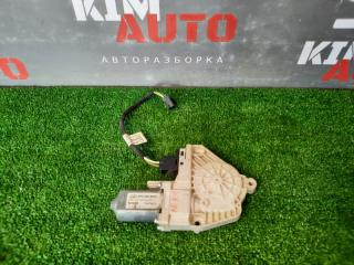 Фото запчасти мотор стеклоподъемника задний правый Audi A6 quattro 2007 Б/У запчасть Запчасть мотор стеклоподъемника задний правый Audi A6 quattro 2007
