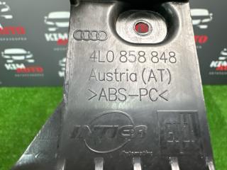 Кронштейн правый Audi Q7 4L 4.2 BAR