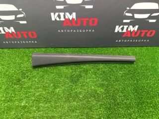 Фото запчасти накладка стойки нижняя передняя левая Audi Q7 2007 Б/У запчасть Запчасть накладка стойки нижняя передняя левая Audi Q7 2007