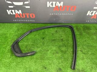 Фото запчасти уплотнитель стекла направляющий задний правый Renault Logan 2014 Б/У запчасть Запчасть уплотнитель стекла направляющий задний правый Renault Logan 2014