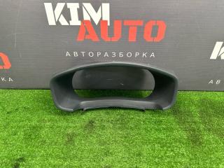 Фото запчасти накладка козырек панели приборов Renault Logan 2014 Б/У запчасть Запчасть накладка козырек панели приборов Renault Logan 2014