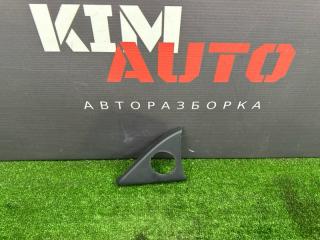 Запчасть накладка зеркала внутренняя(уголок) левая Renault Logan 2014