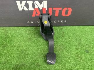 Педаль сцепления Skoda Rapid 2016