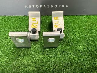Петли двери задние левые Skoda Rapid 2016