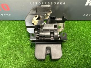 Замок крышки багажника Skoda Rapid 2016