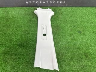 Запчасть накладка центральной стойки верхняя левая Skoda Fabia 2 2011