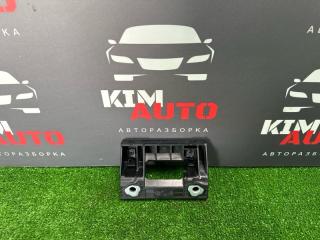 Запчасть кронштейн центральной консоли Skoda Fabia 2 2011