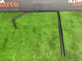 Уплотнитель стекла направляющий задний правый Kia Cerato 2 2011 Б/У Уплотнитель стекла направляющий задний правый Kia Cerato 2 2011