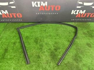Уплотнитель стекла направляющий передний правый Kia Cerato 2 2011 Б/У Уплотнитель стекла направляющий передний правый Kia Cerato 2 2011