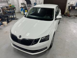 Датчик детонации Skoda Octavia A7 1.6 CWVA