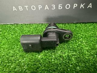 Запчасть датчик распредвала Skoda Fabia 2 2011