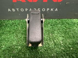 Запчасть крючок багажника Skoda Fabia 2 2012