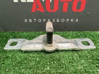 Ответная часть замка багажника Fabia 2 2012 HB 1.4 CGG