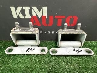 Петли крышки багажника Kia Ceed SW 2010