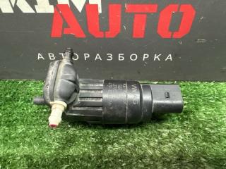 Запчасть насос омывателя Skoda Octavia 2014