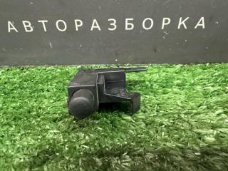 Концевик ручника Octavia 2014 A7 1.4 CHPA