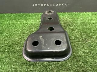 Кронштейн переднего подрамника левый Octavia 2014 A7 1.4 CHPA