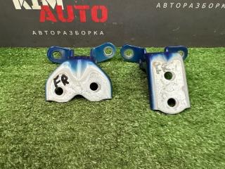 Петли двери передние правые Kia Rio 3 2014