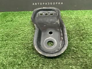 Кронштейн переднего подрамника Polo 2017 1.6 CWVB