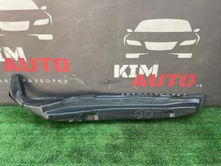 Запчасть пыльник крыла передний правый Ford Focus 2 2009