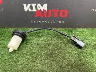 Датчик уровня бачка омывателя Kia Rio 4 2019