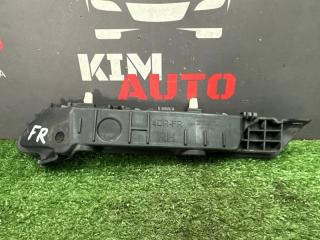 Запчасть кронштейн бампера передний правый Kia Rio 4 2019