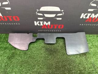 Дефлектор радиатора правый Kia Ceed 1 HB 2010
