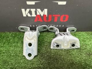 Петли двери задние правые Kia Ceed 1 HB 2010